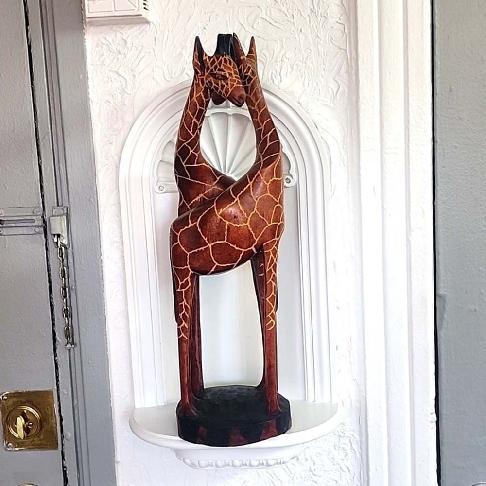 24" Hand Carved Wooden Hugging Giraffes Sculpture Figurine Statue Pair mint